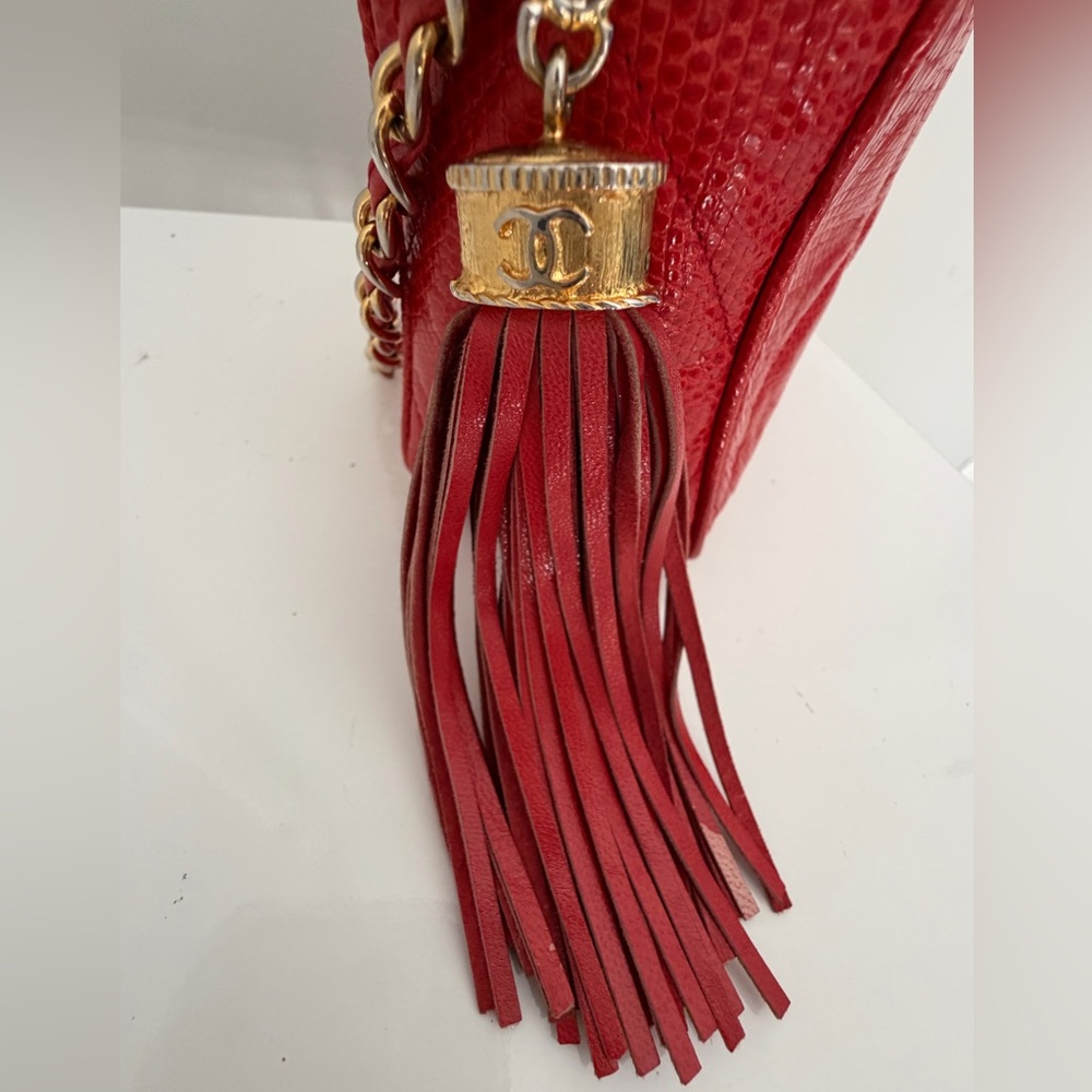 CHANEL Camera Bag Red Exotic Lizard w/ Tassel, Chain Strap - Vintage - Picture 12 of 16